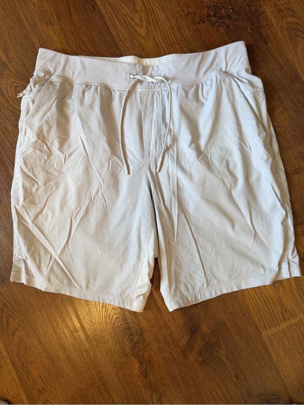 Lululemon Men’s T.H.E. Shorts Gray Athletic Training Gym 8” Inseam Size M